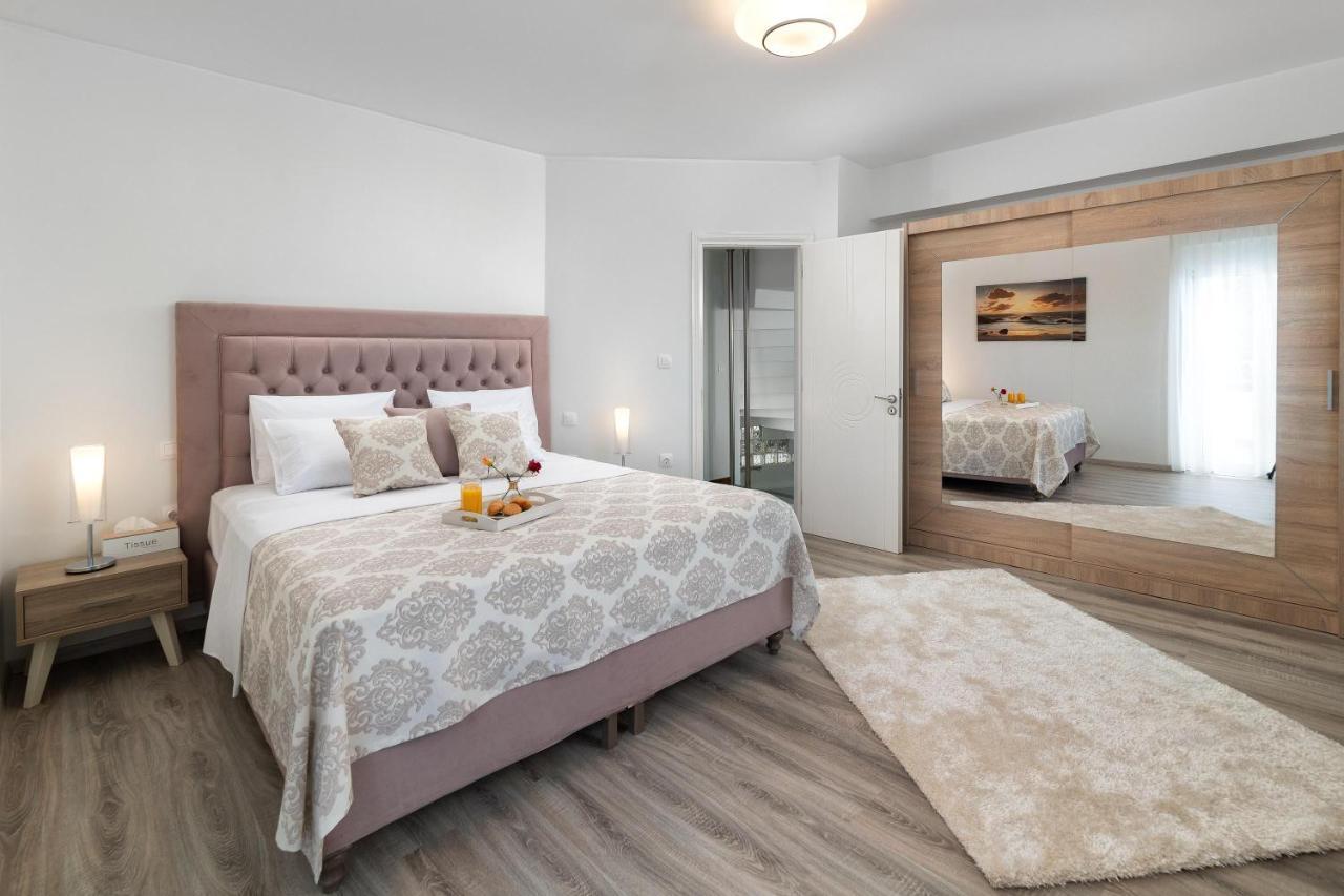 Monte Smith Luxury Rhodes City