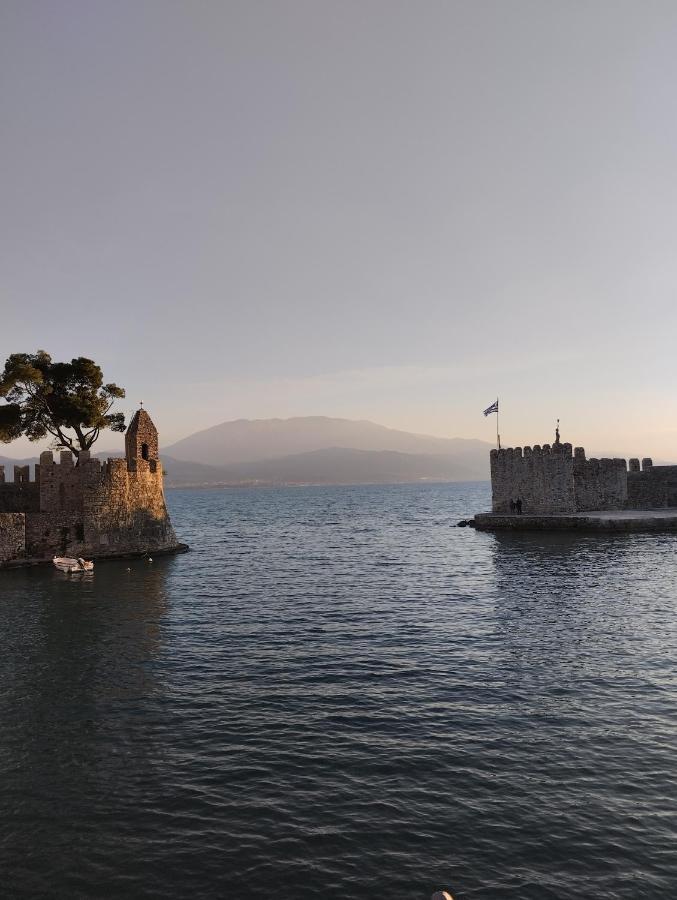πέτρινο στη θάλασσα