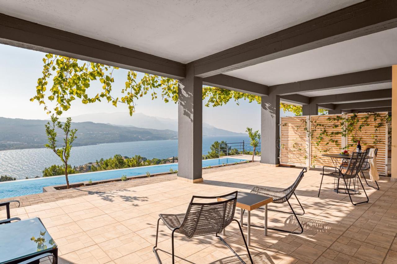 Heaven's Door Apartment Samos Town