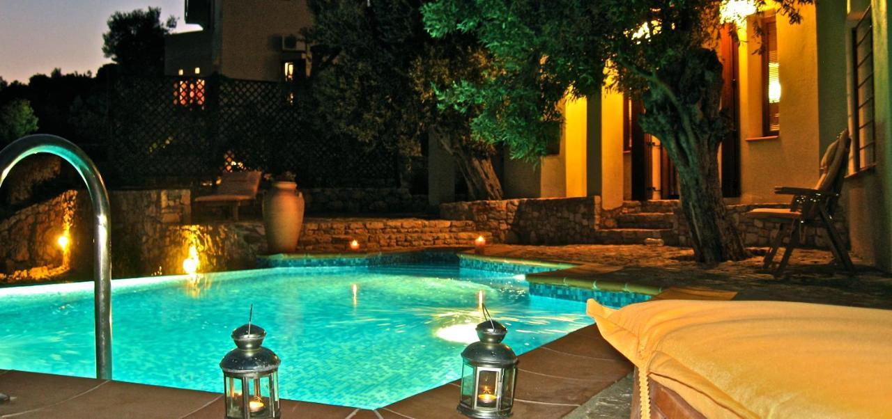 Villa Alonissos Poikilma - Luxury In Alonissos In Nature With Private Pools Alonnisos Town