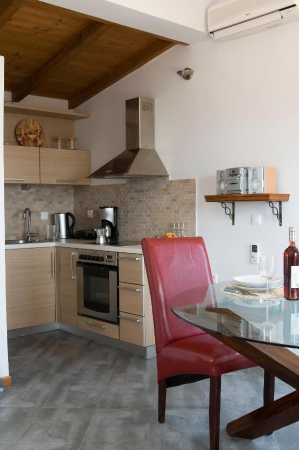 Villa Alonissos Poikilma - Luxury In Alonissos In Nature With Private Pools