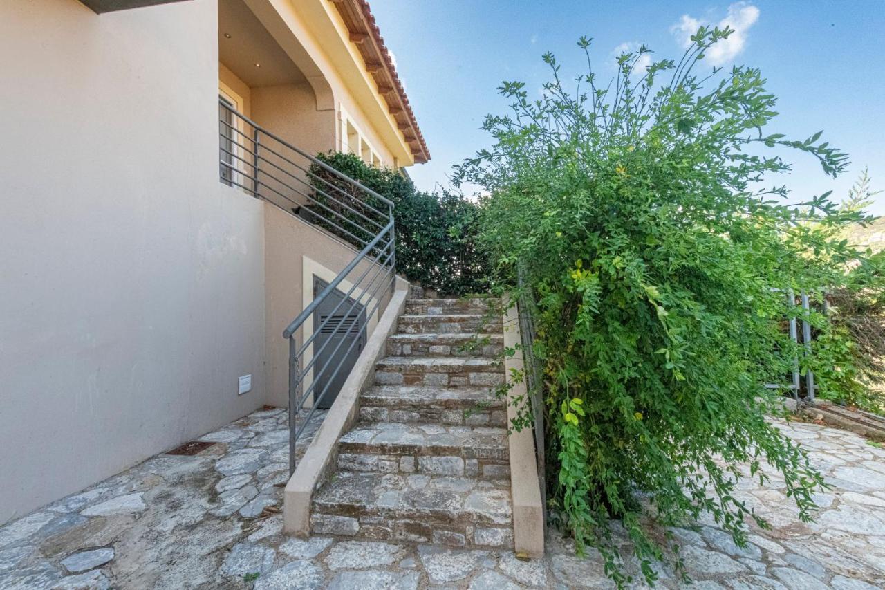 Holiday home Harmony Maisonette *