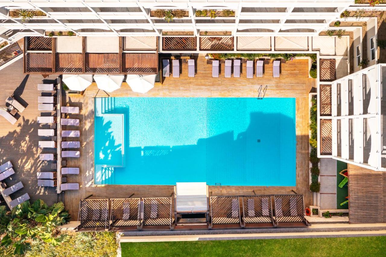 Athineon Aparthotel 4*