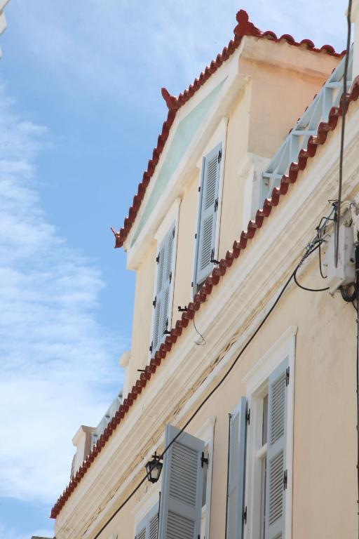 Mavrikakis Aparthotel Ermoupoli