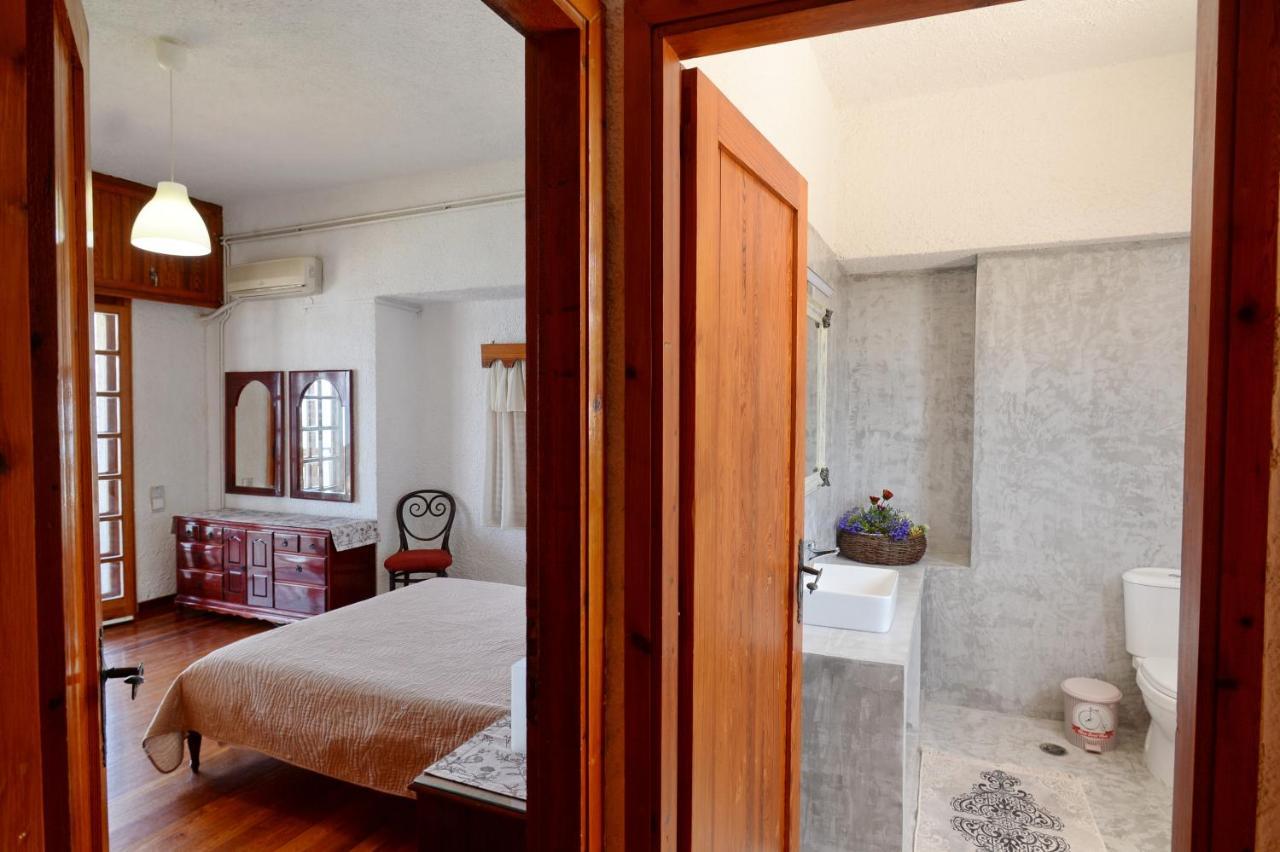 Holiday home Antorina Grande Beachfront House With Private Pool *