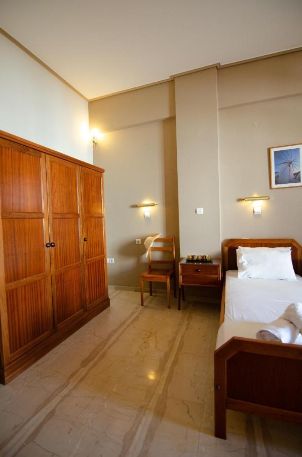 Almira Inn Chora (Ios)
