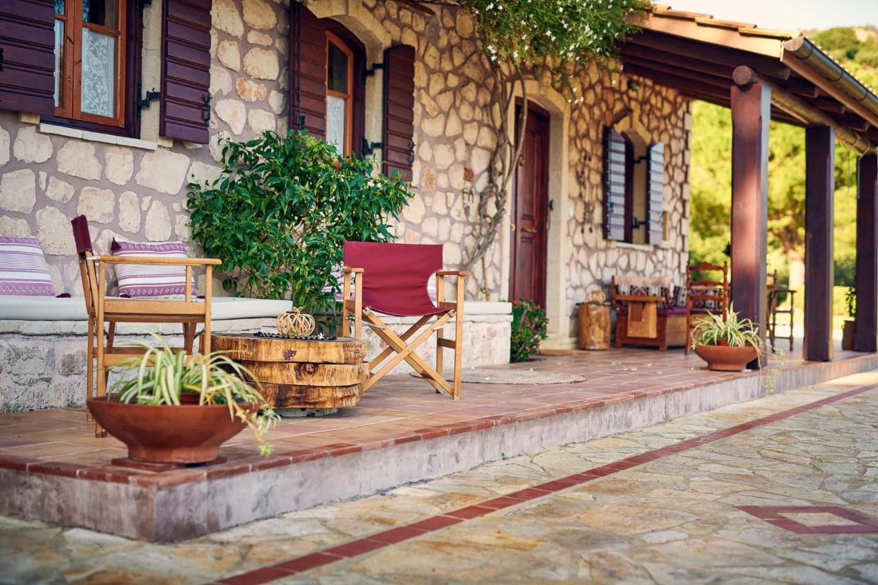 Wild Oak Estate - Stunning Views At A Dreamy Location, By Zantewize