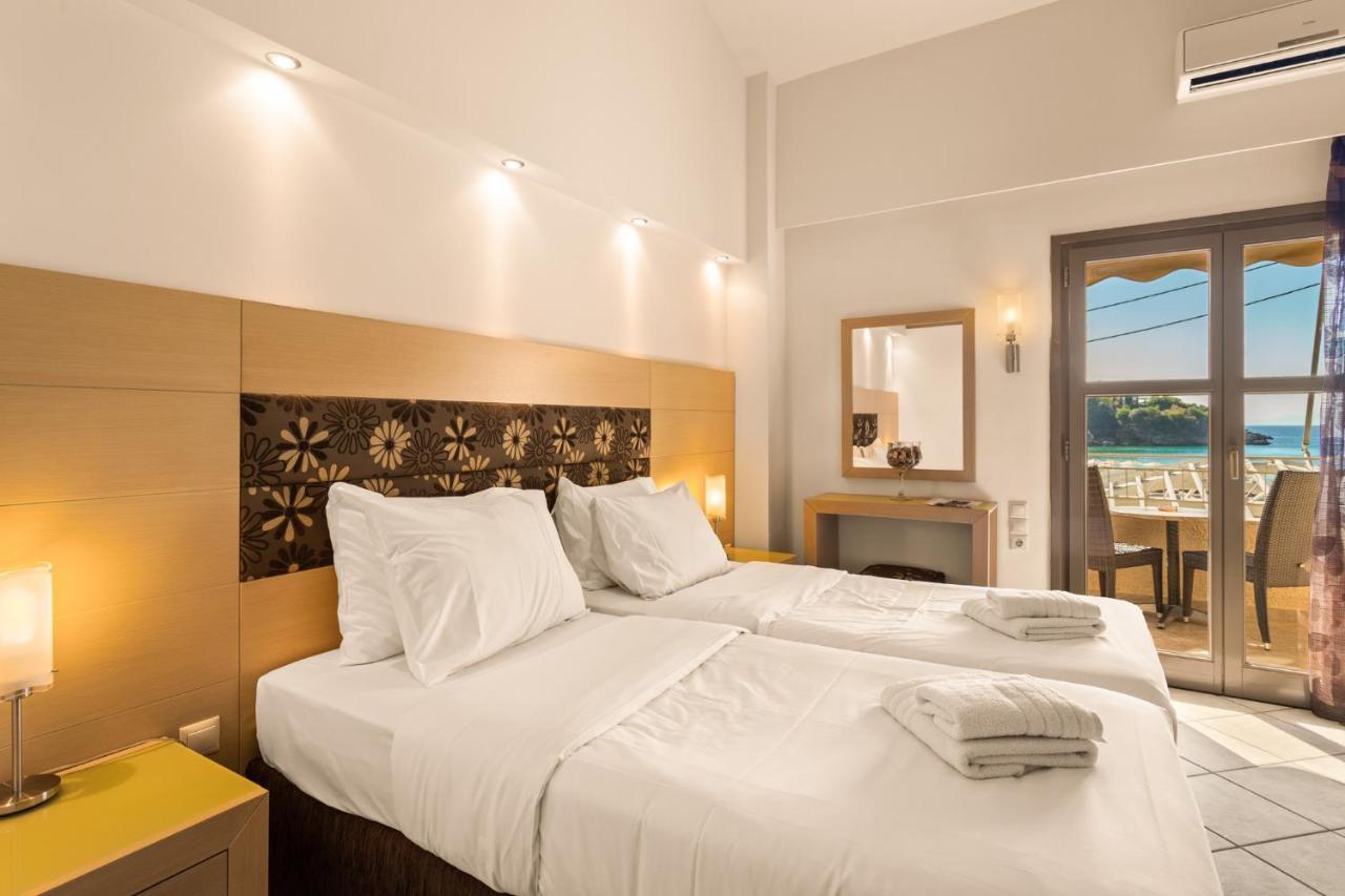 Kalogria Aparthotel 3*