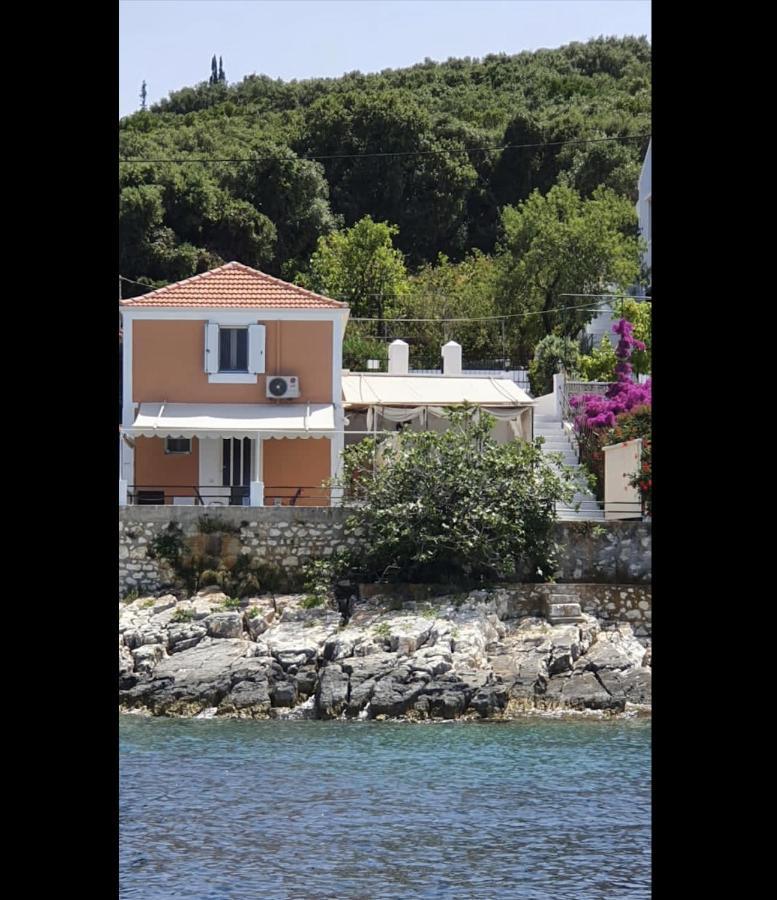 Holiday home Efi's By The Sea *
