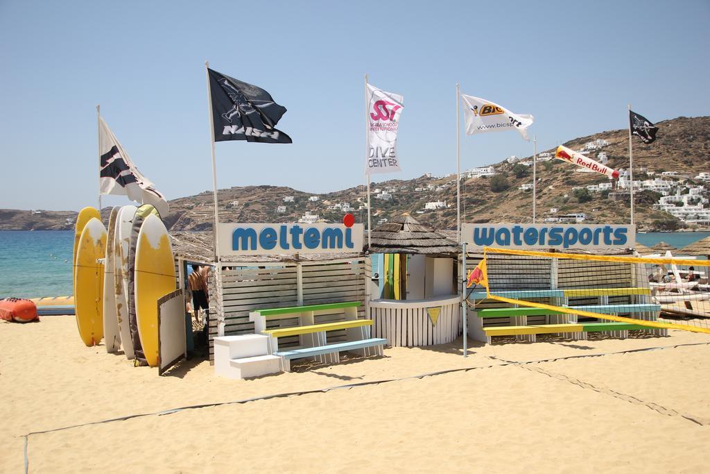 Far Out Beach Club Resort & Camping *