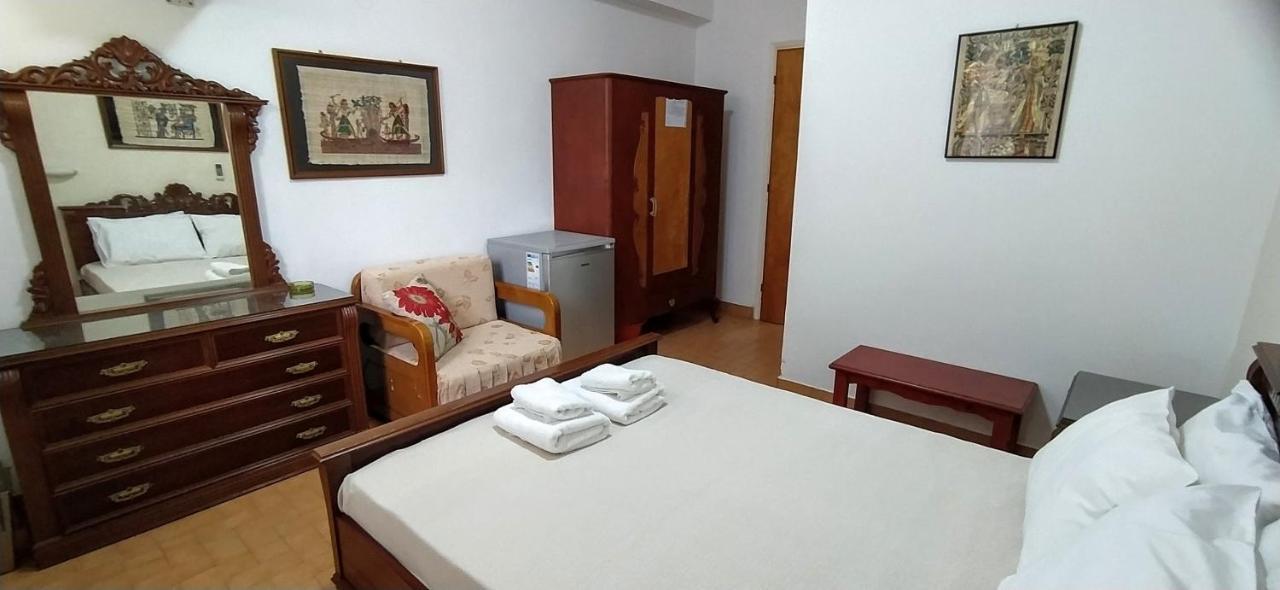 Apartment Makis *