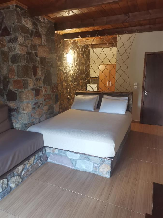 Aparthotel Ataviros Embonas