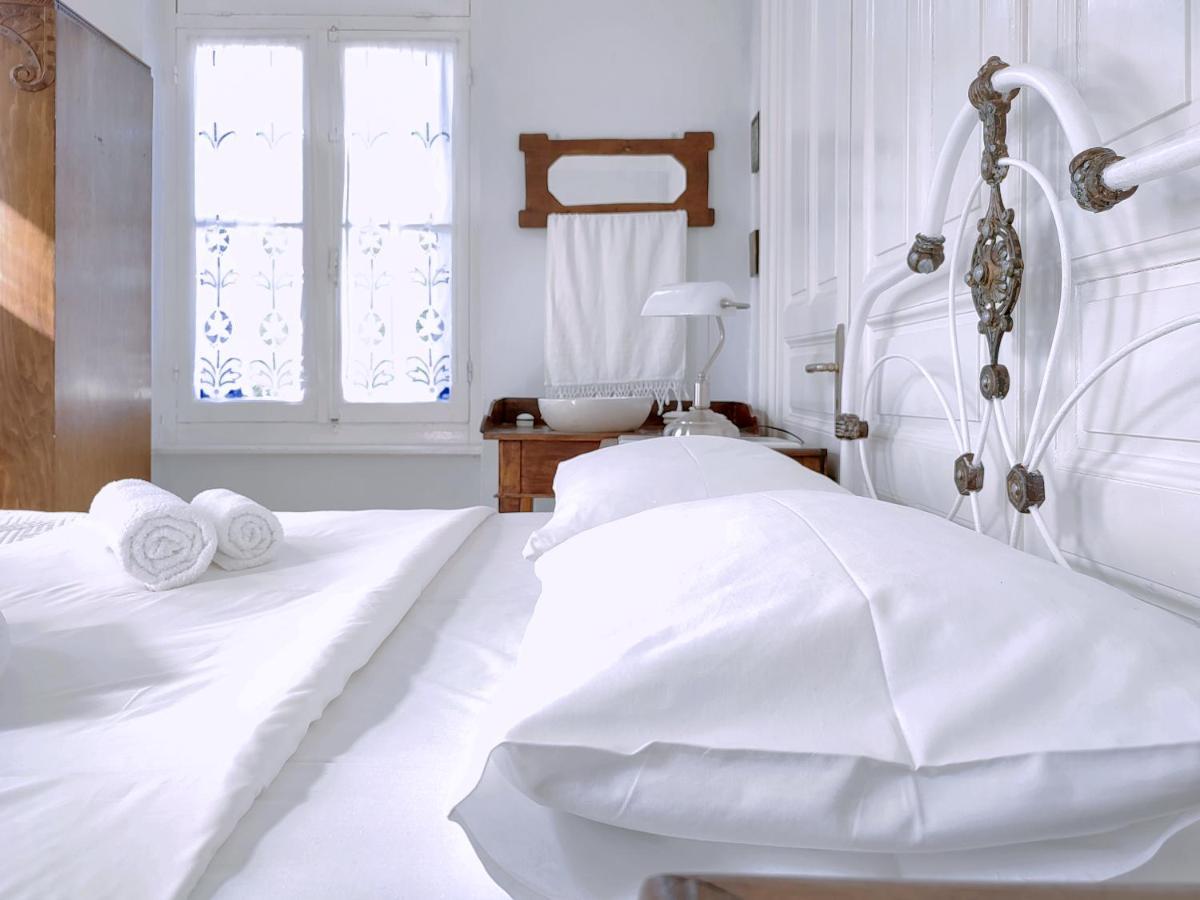 Anticlea I Holiday home *