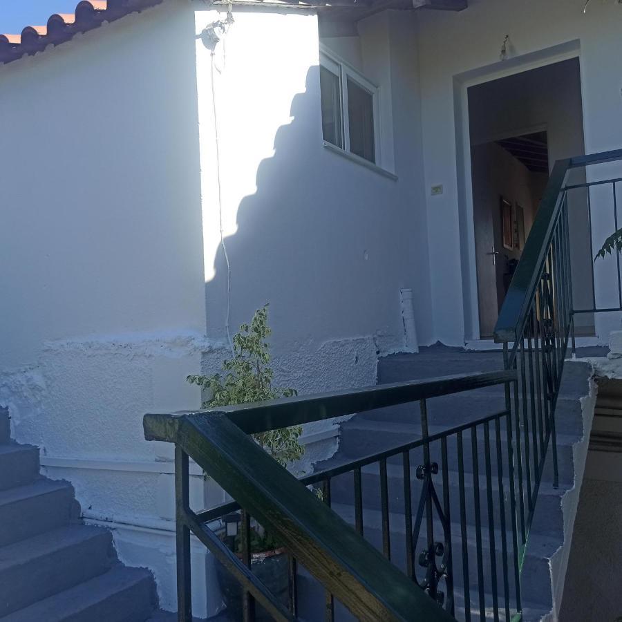 Filoxenia 6 Apartment Kompoi