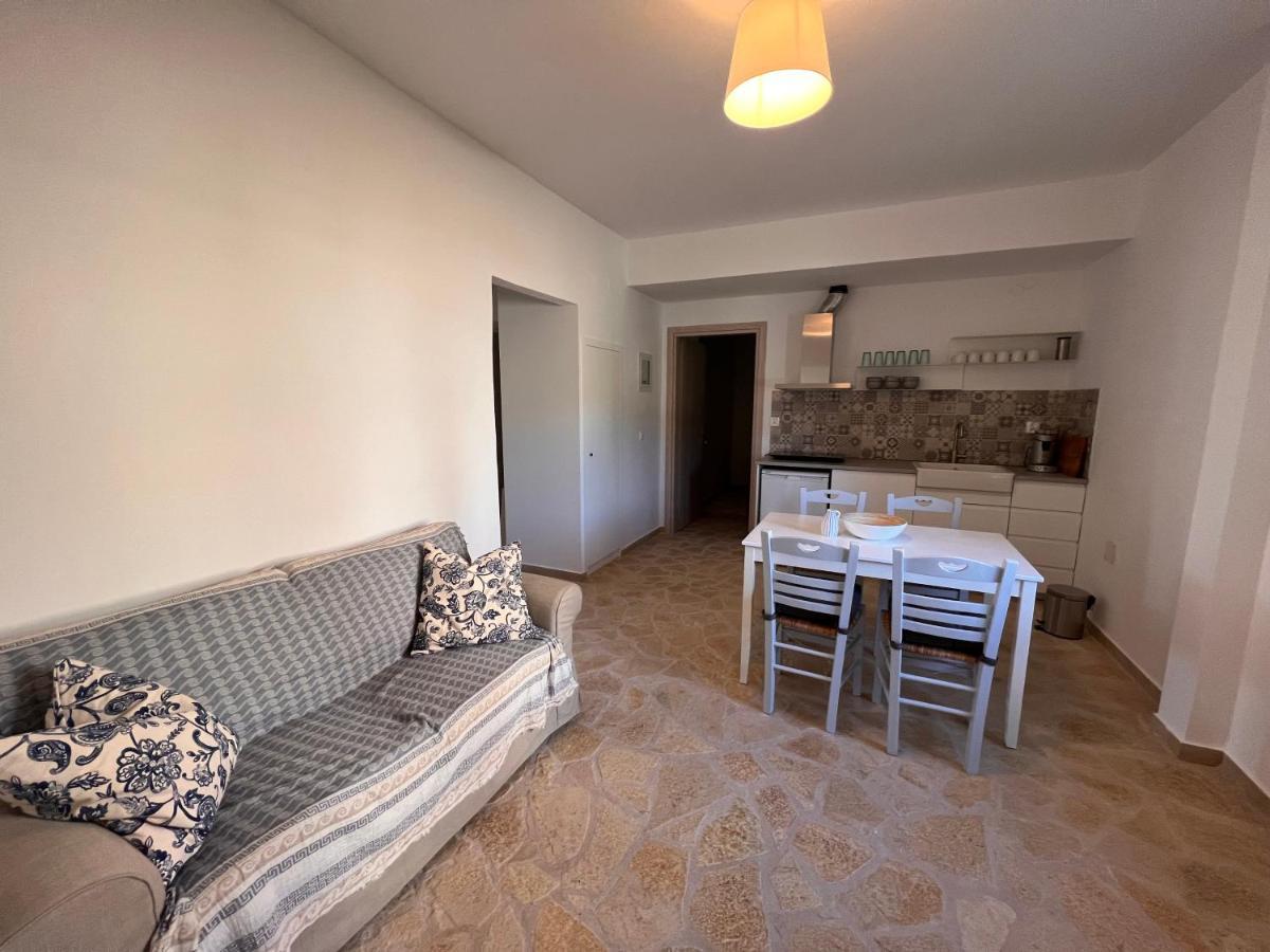 Pasithea Apartment Xiropigado