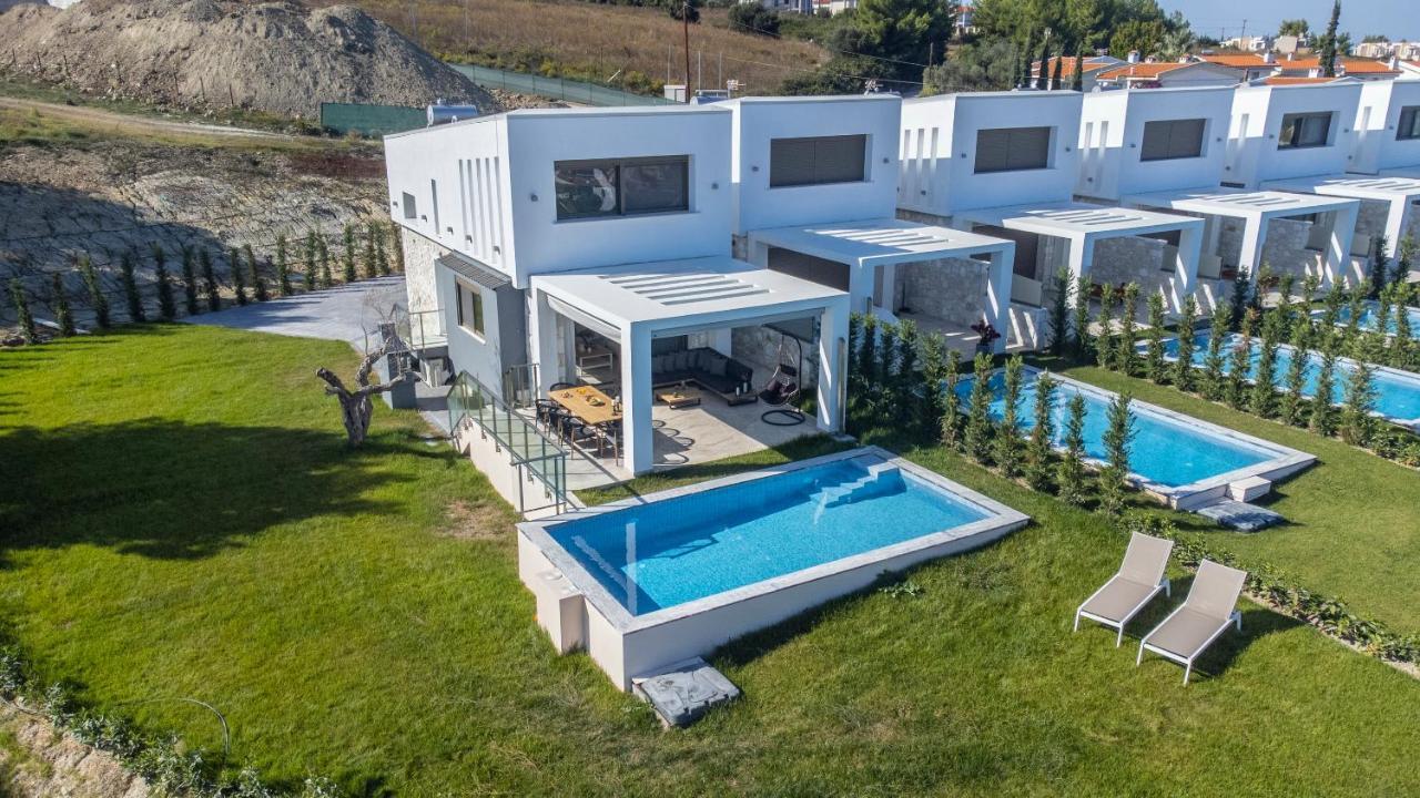 Villa Mare - Private Pool, 4 Bdrms, Sea View, Bbq Hanioti
