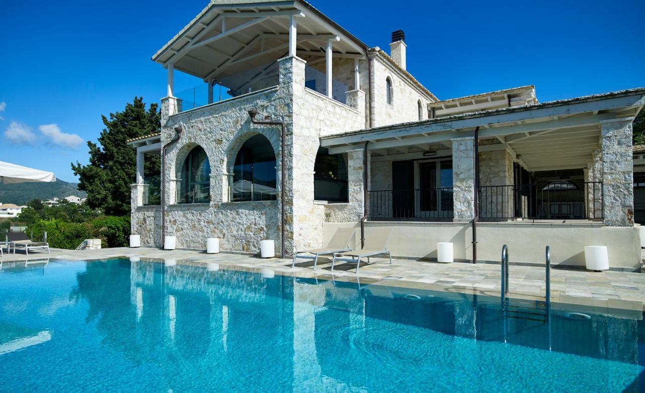 Villa Luxurious 4 Bedroom Xris With Infinity Pool And Access Sivota (Epirus)