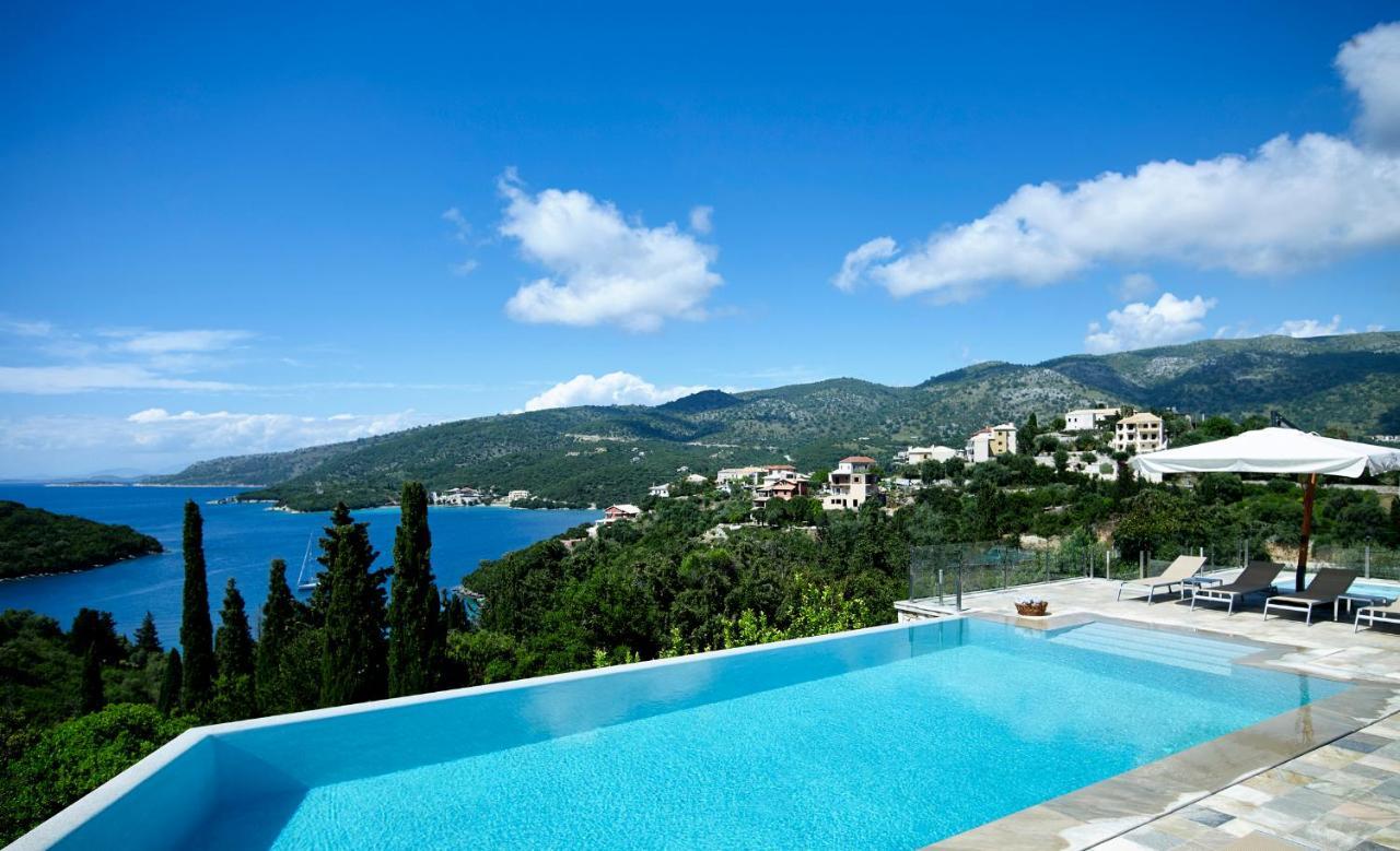Luxurious 4 Bedroom Xris With Infinity Pool And Access Villa *