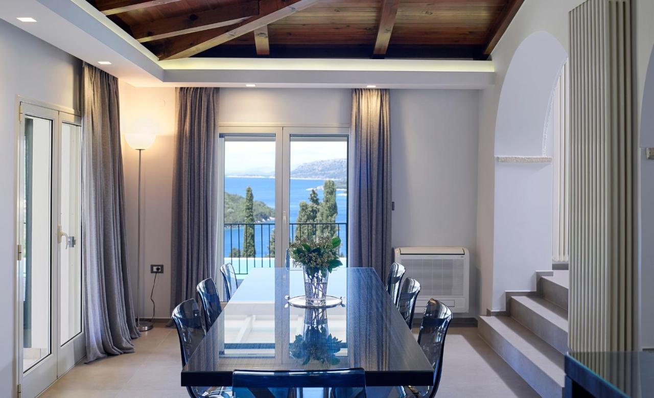 Villa Luxurious 4 Bedroom Xris With Infinity Pool And Access *