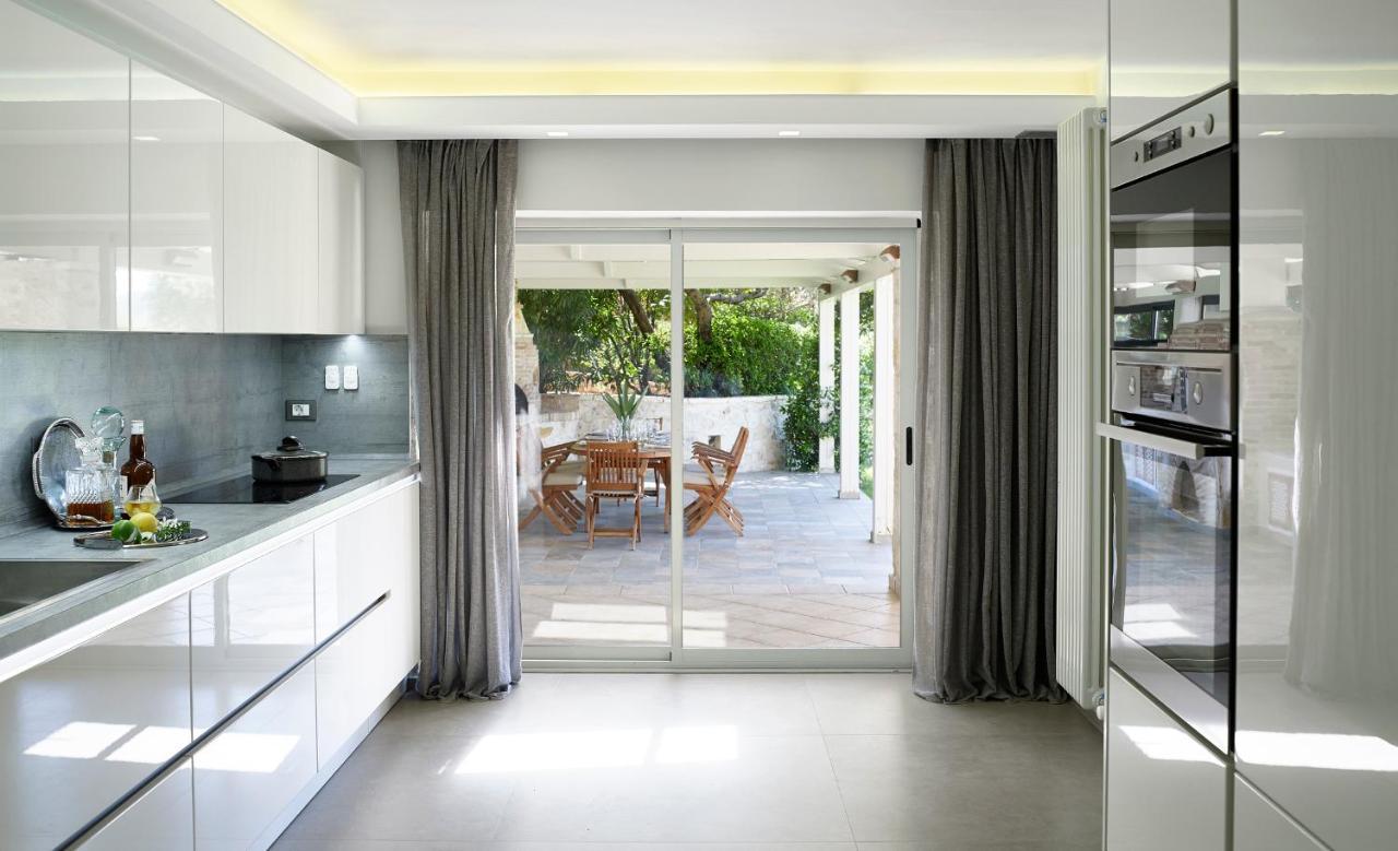 Luxurious 4 Bedroom Xris With Infinity Pool And Access *