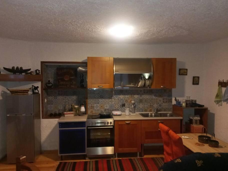 Holiday home Lamprou V. House Mouresi