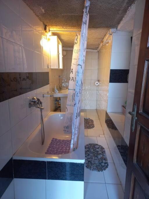 Lamprou V. House Holiday home