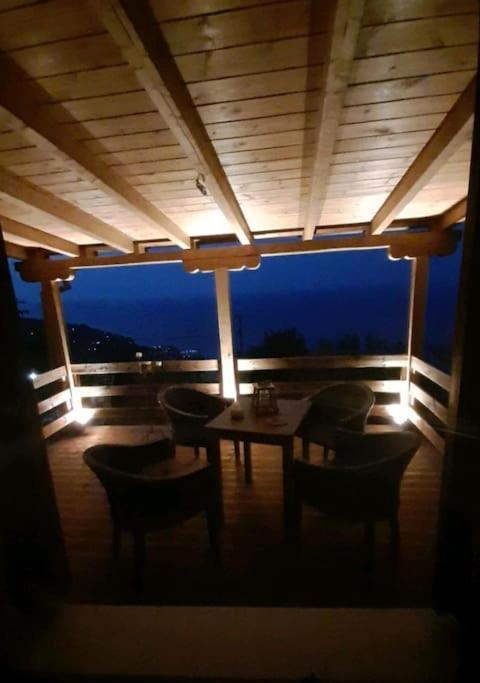 Holiday home Lamprou V. House Mouresi