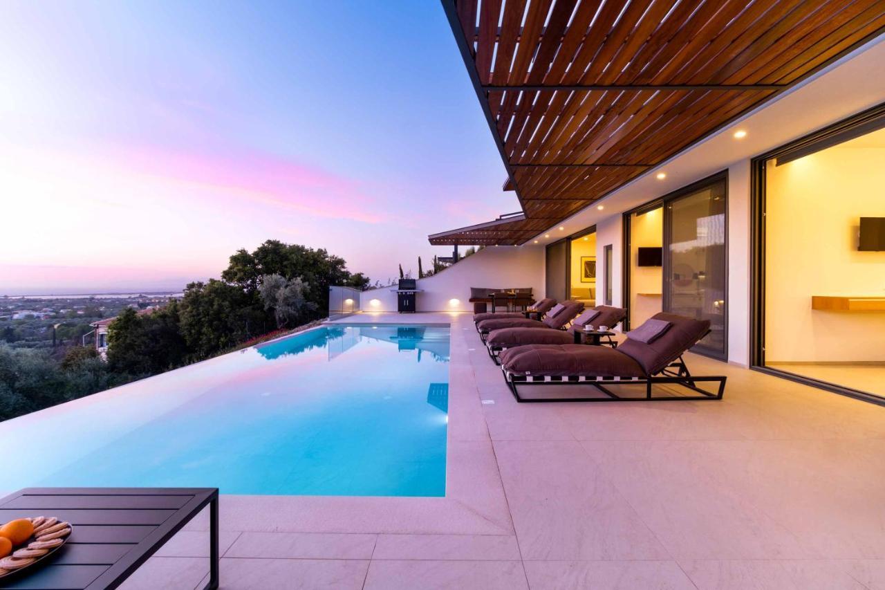 Villa Beyond The Horizon *