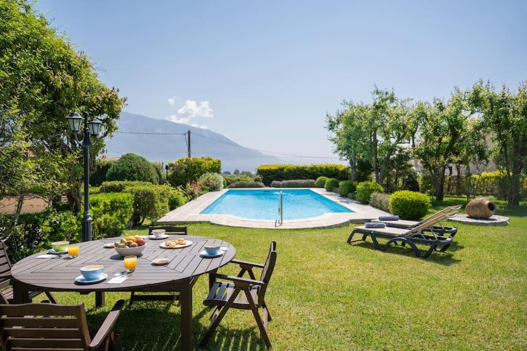 Villa Loukia *