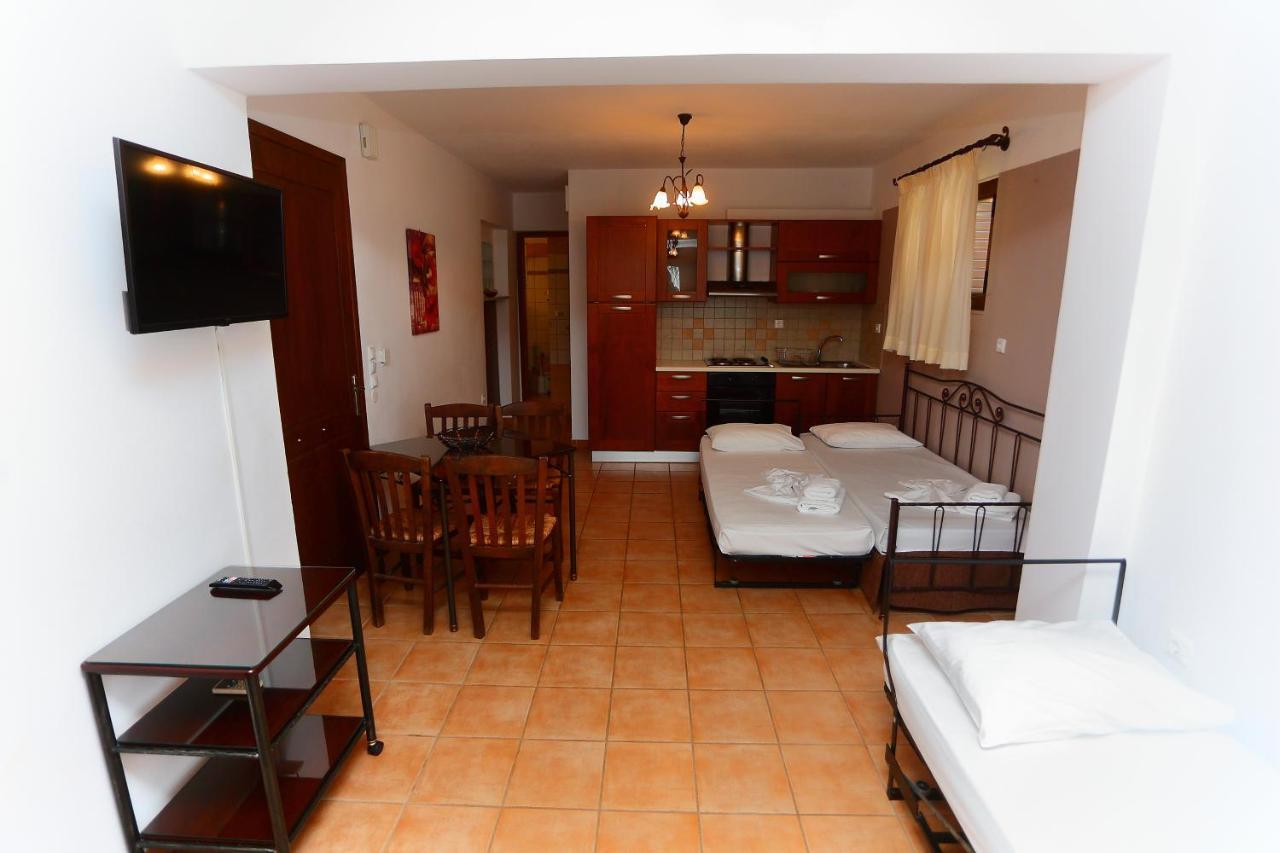 Aparthotel Vathi 4*