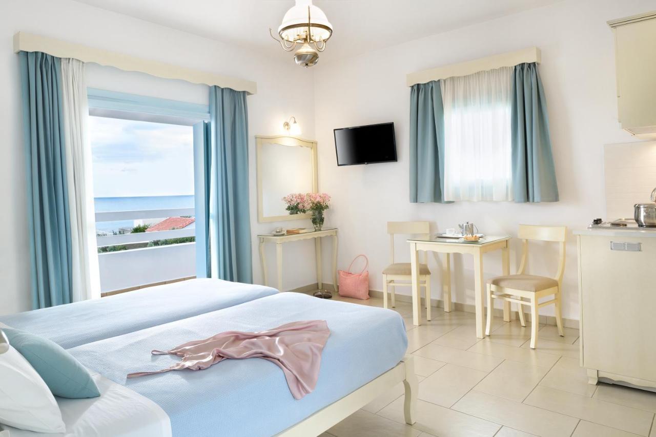 Perigiali Hotel 3*