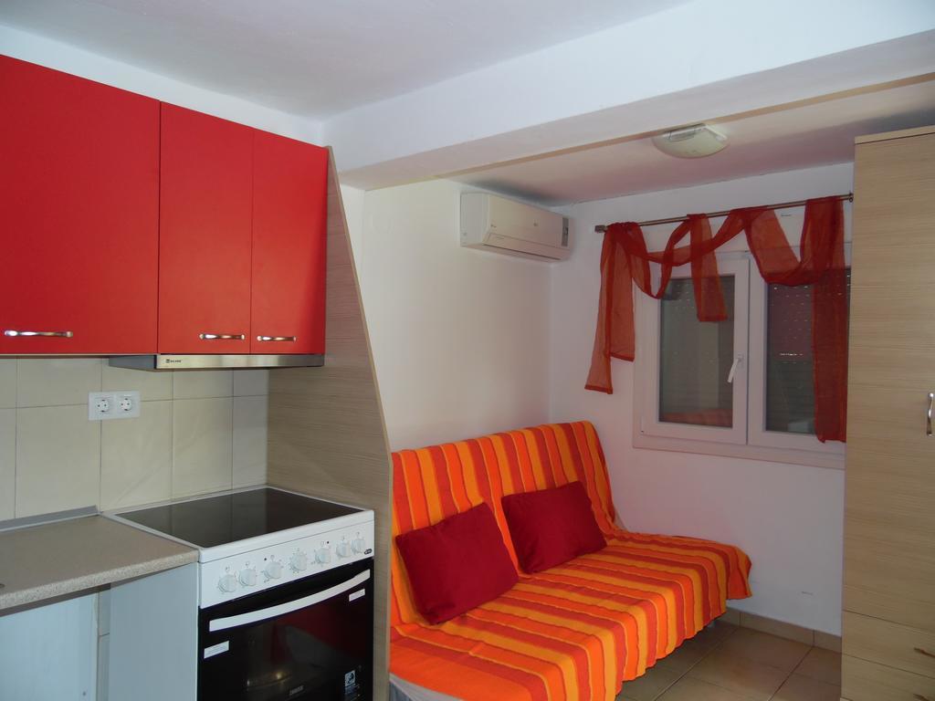 Apartment Four Seasons 2