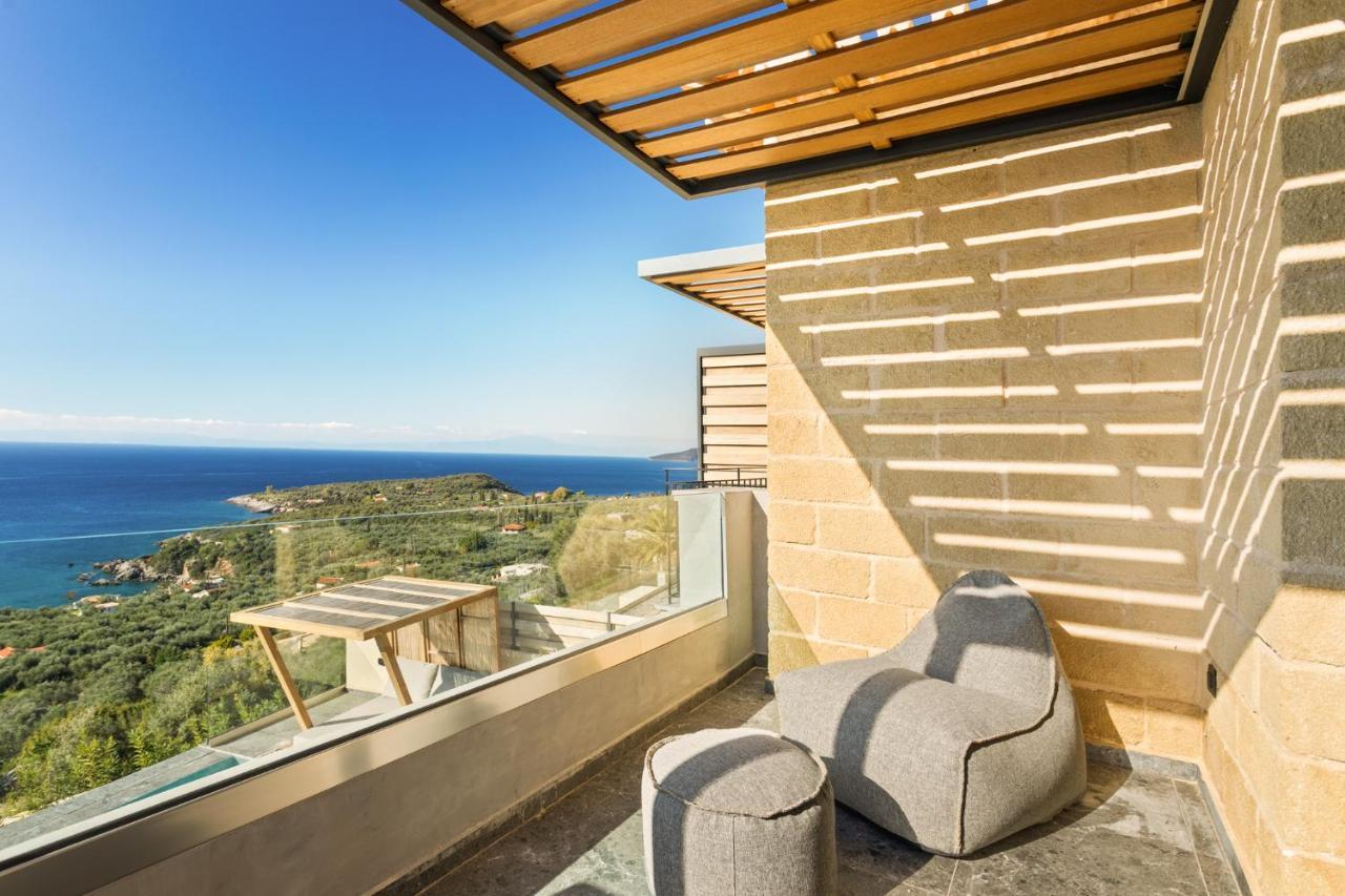 Mani Theasis Villa *