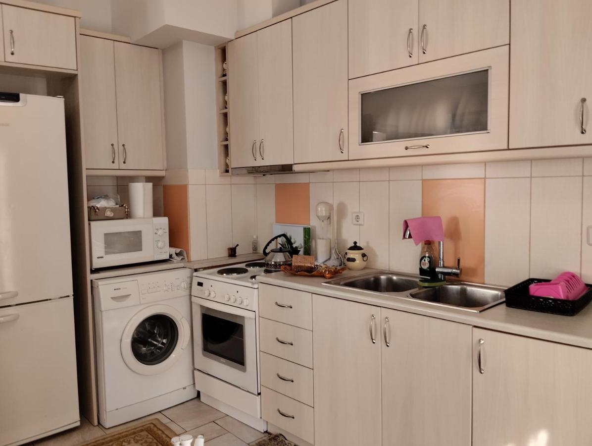 πέτρινο στη θάλασσα Apartment *