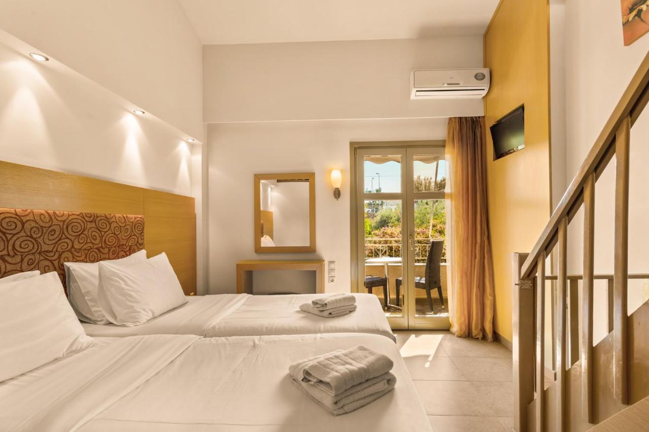 Kalogria 3* Stoupa