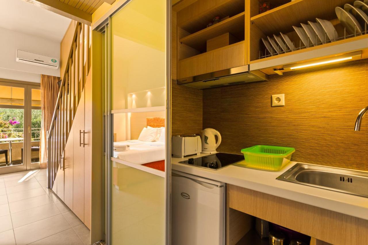 Kalogria Aparthotel