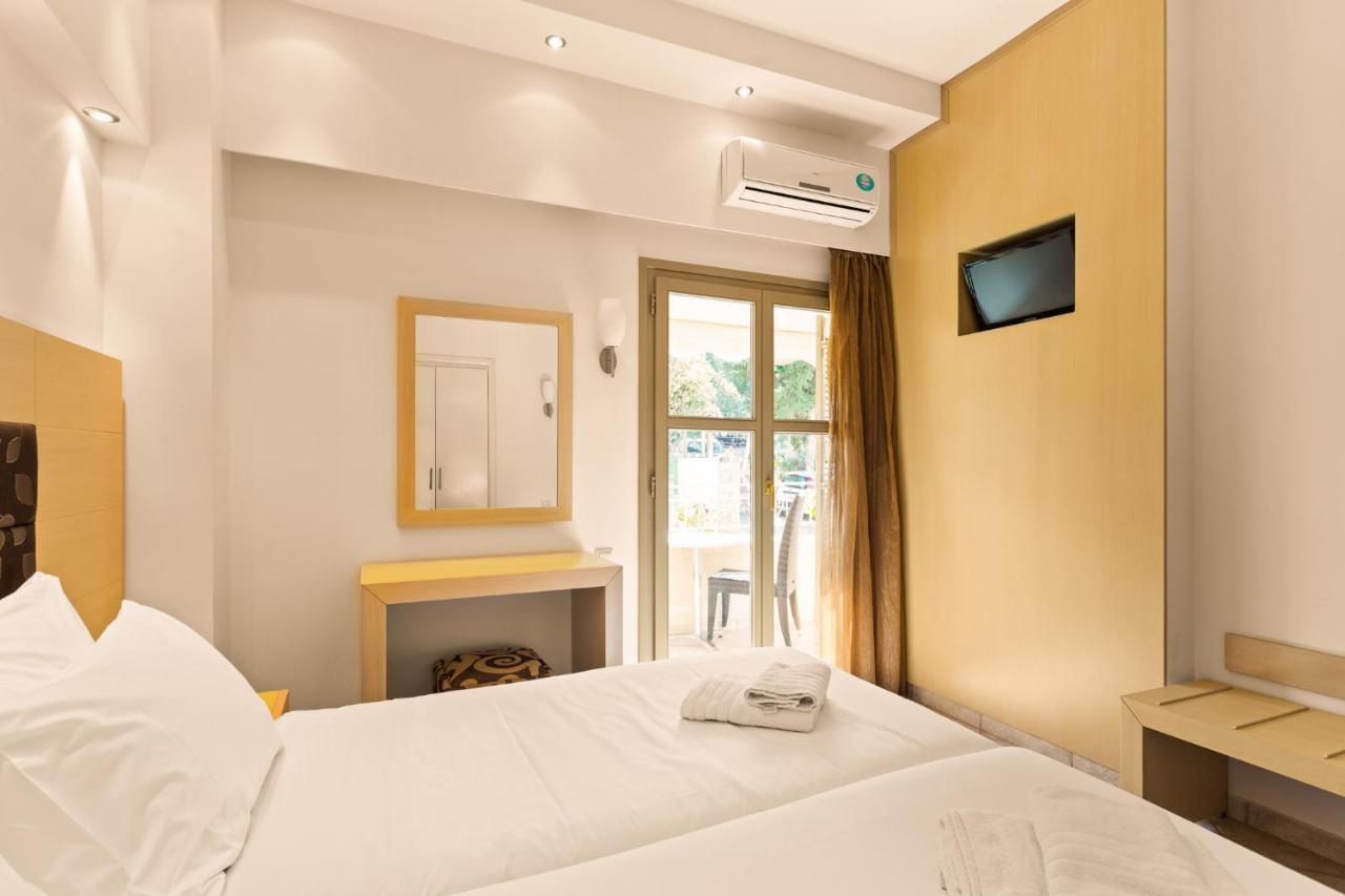 Kalogria 3* Stoupa