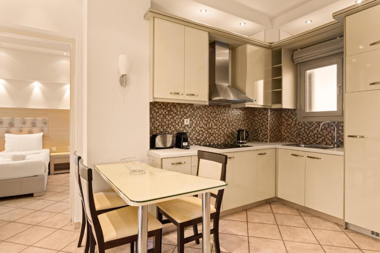 Kalogria Aparthotel 3*