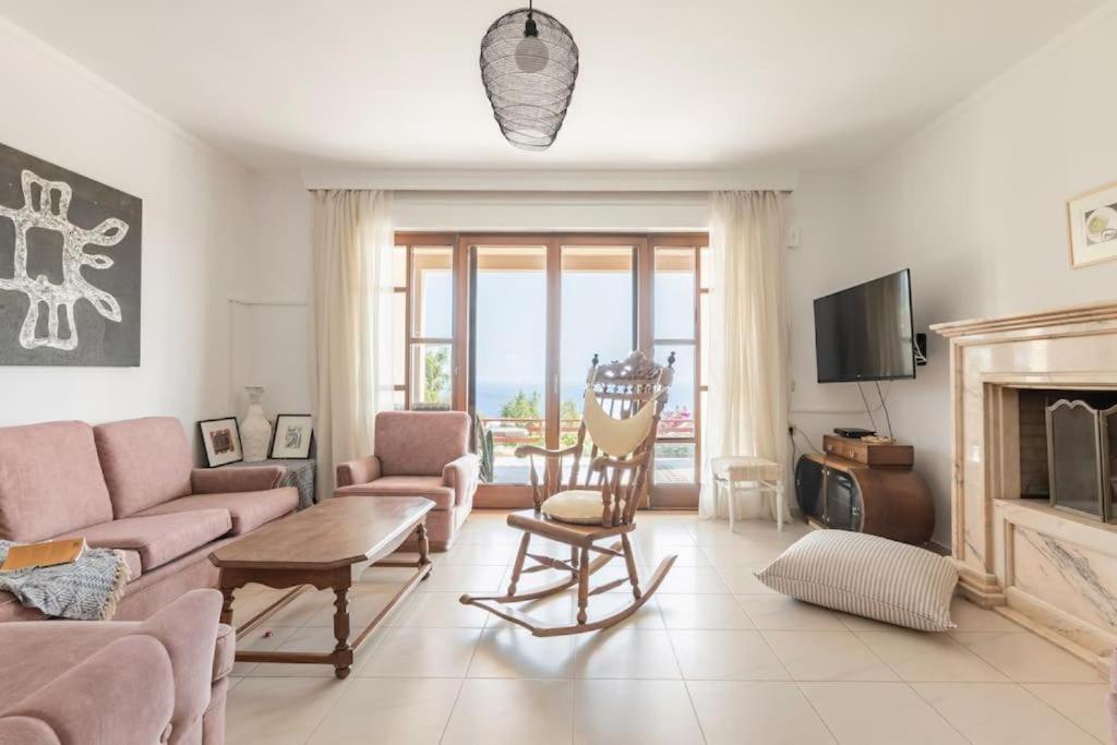 Modern With Gardens And Stunning Views Apartment Ligaria (Crete)