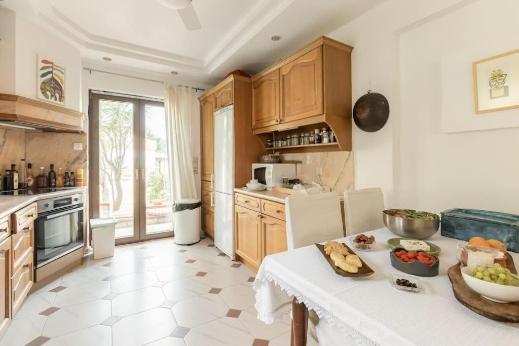 Apartment Modern With Gardens And Stunning Views Ligaria (Crete)