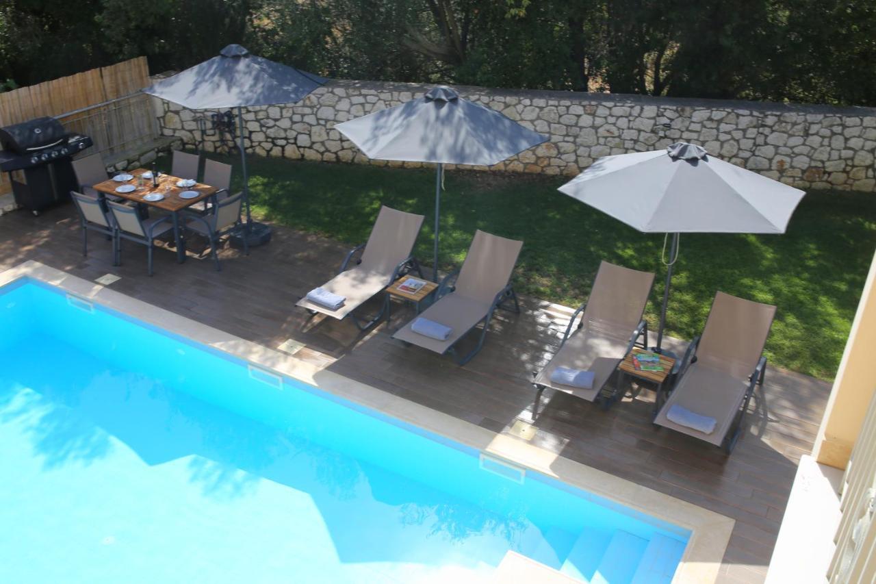 Villa Amarianos *