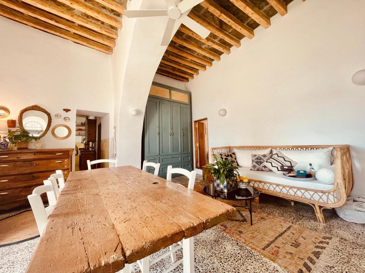 Holiday home Th_eros House