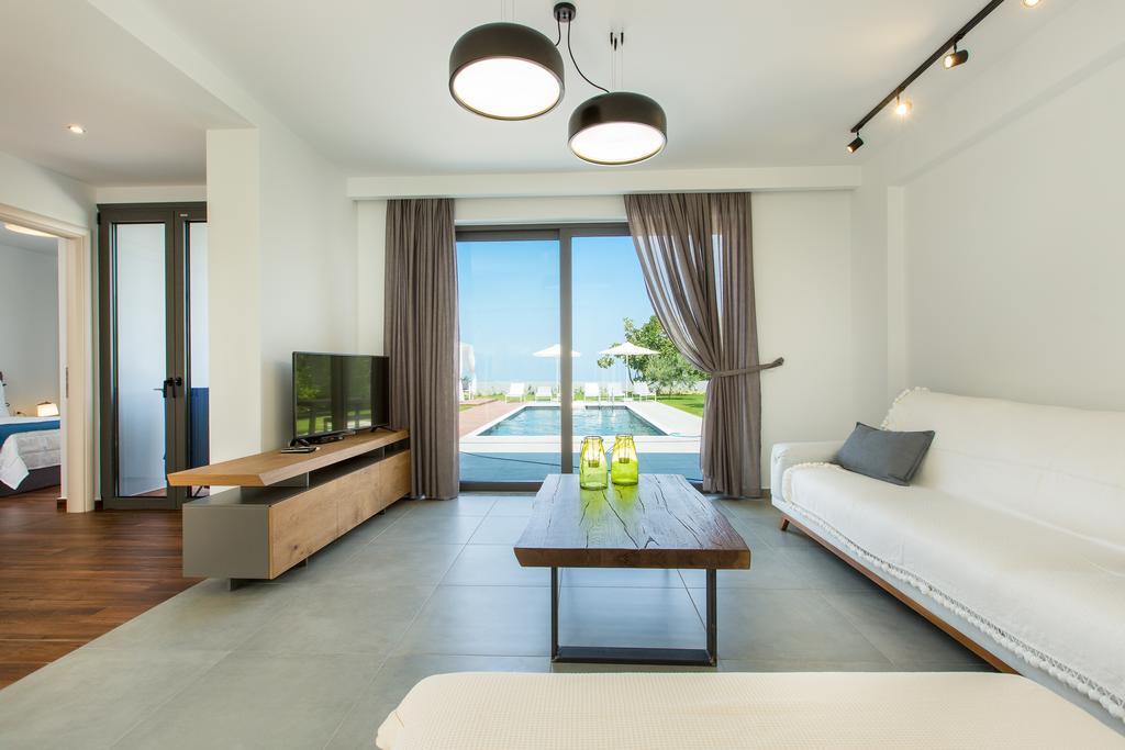 Vilana Exclusive Skouloufia