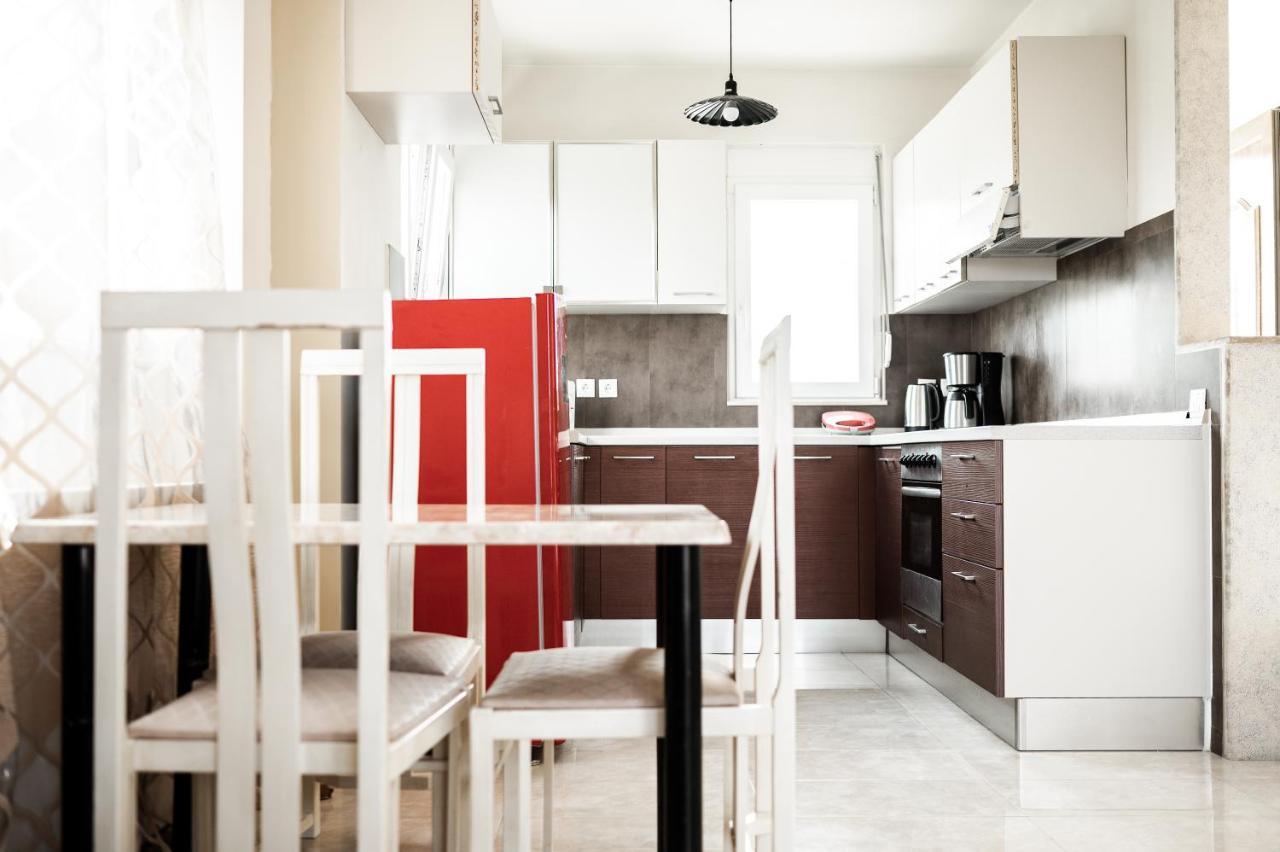 Nikitas & Loft