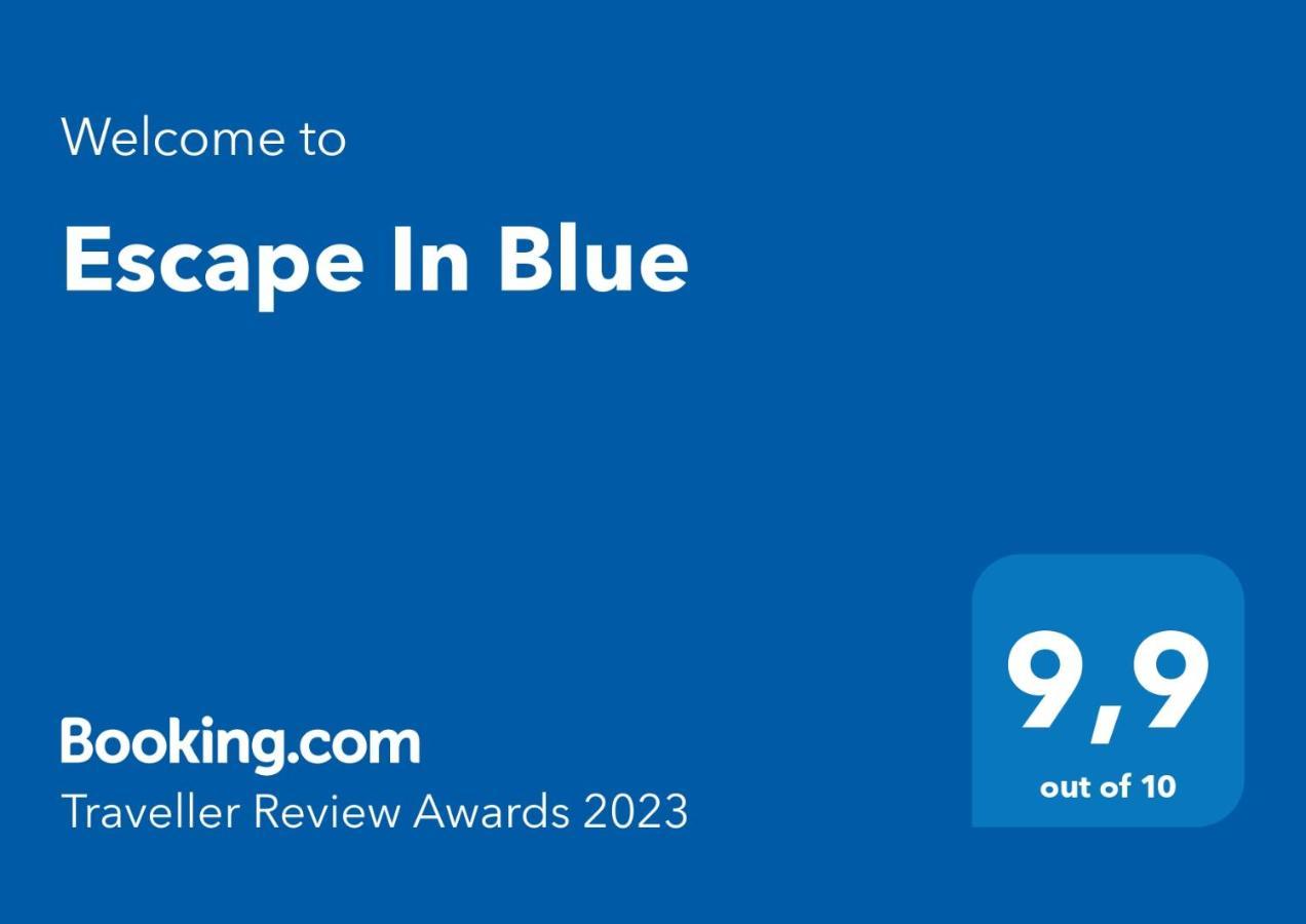 Escape In Blue * Stalida