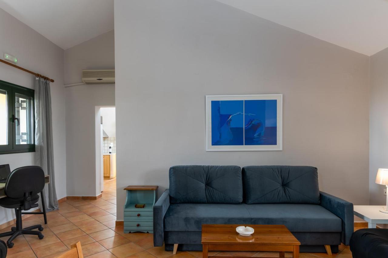 Koxyli & Apartment *