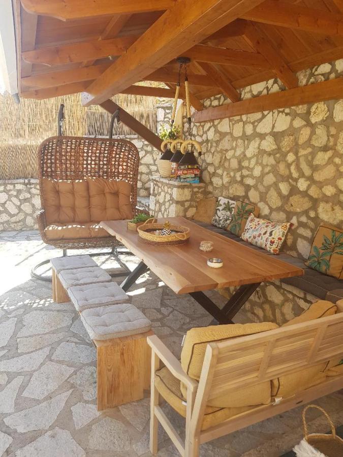 Apartment Rania Agios Nikitas