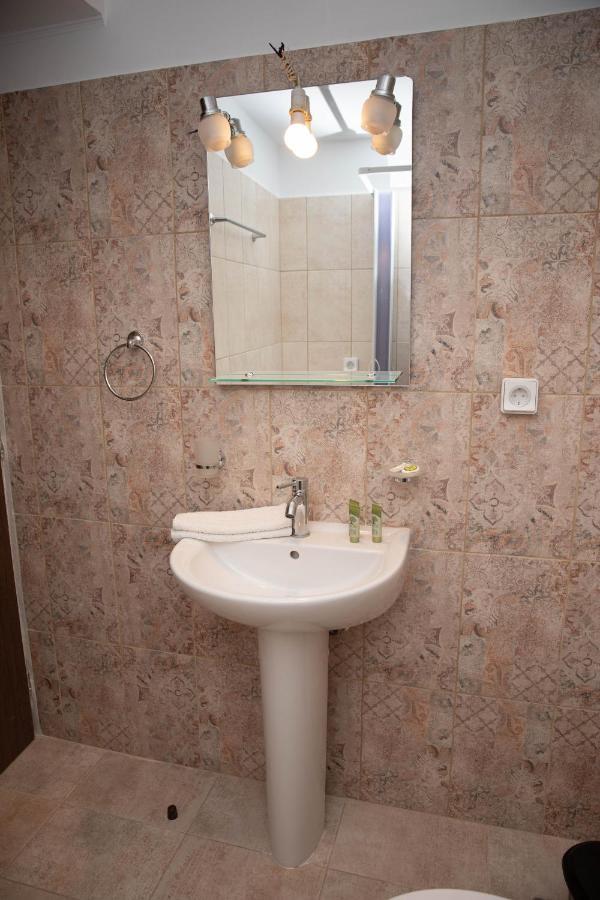 Apartment White Heaven Lakkion