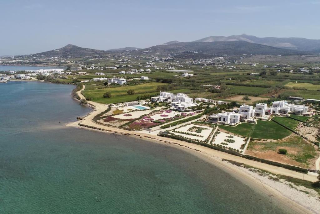 Sunray Front 2 Bedroom House Next To Kite Sports Holiday home Parikia (Paros)