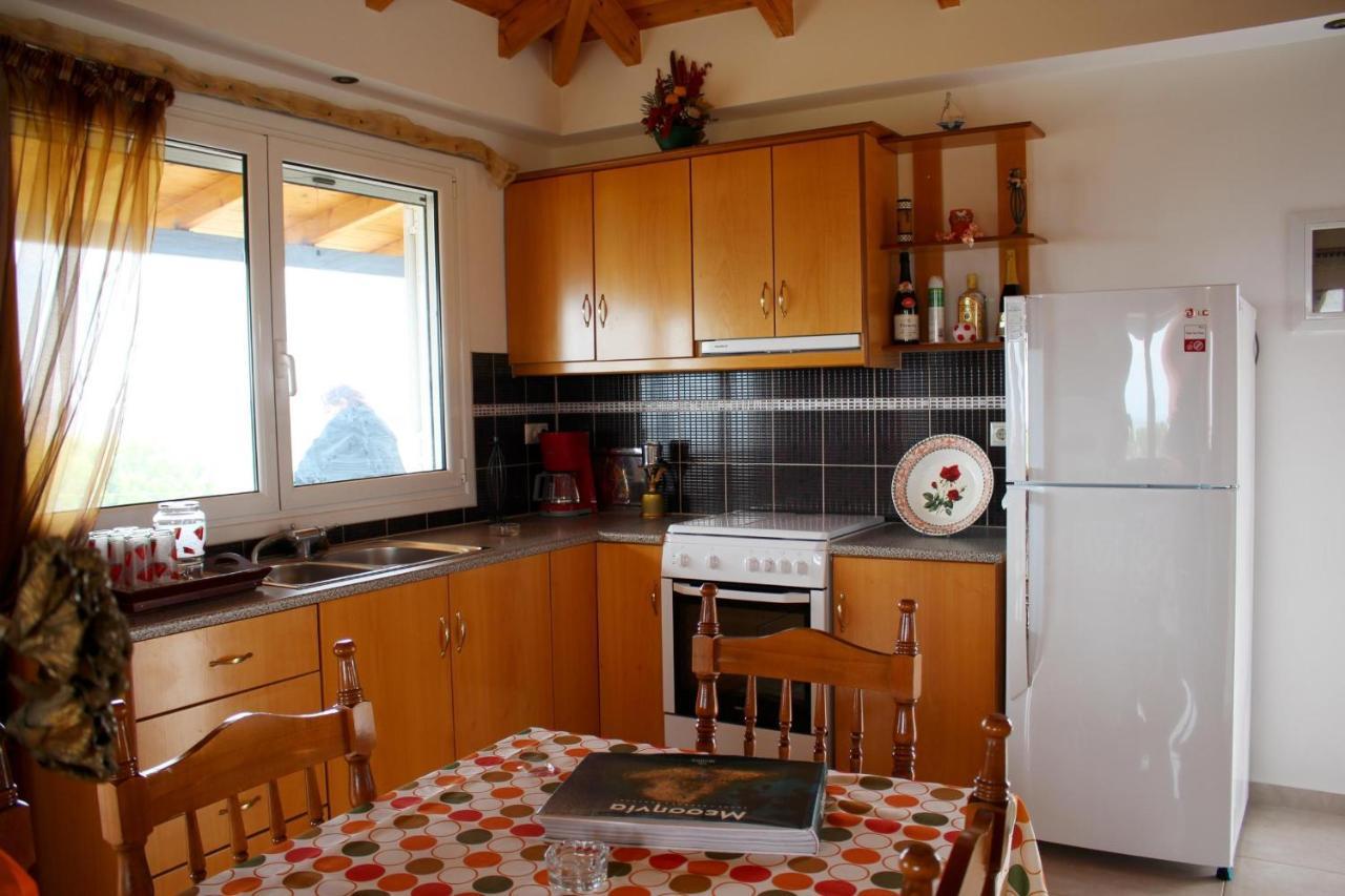 Apartment Akrojali *